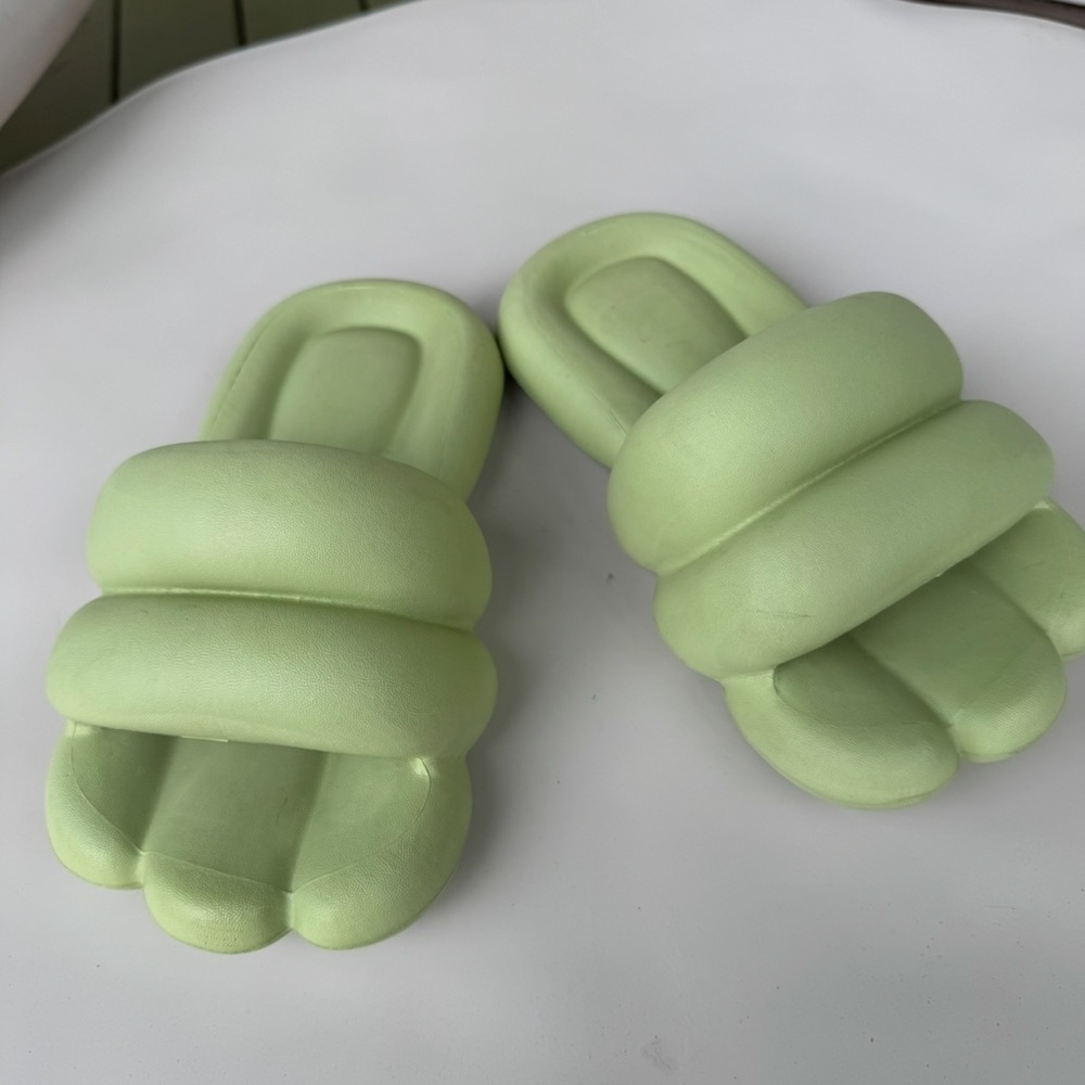 Light Green Puffy Sandals size 7.5
